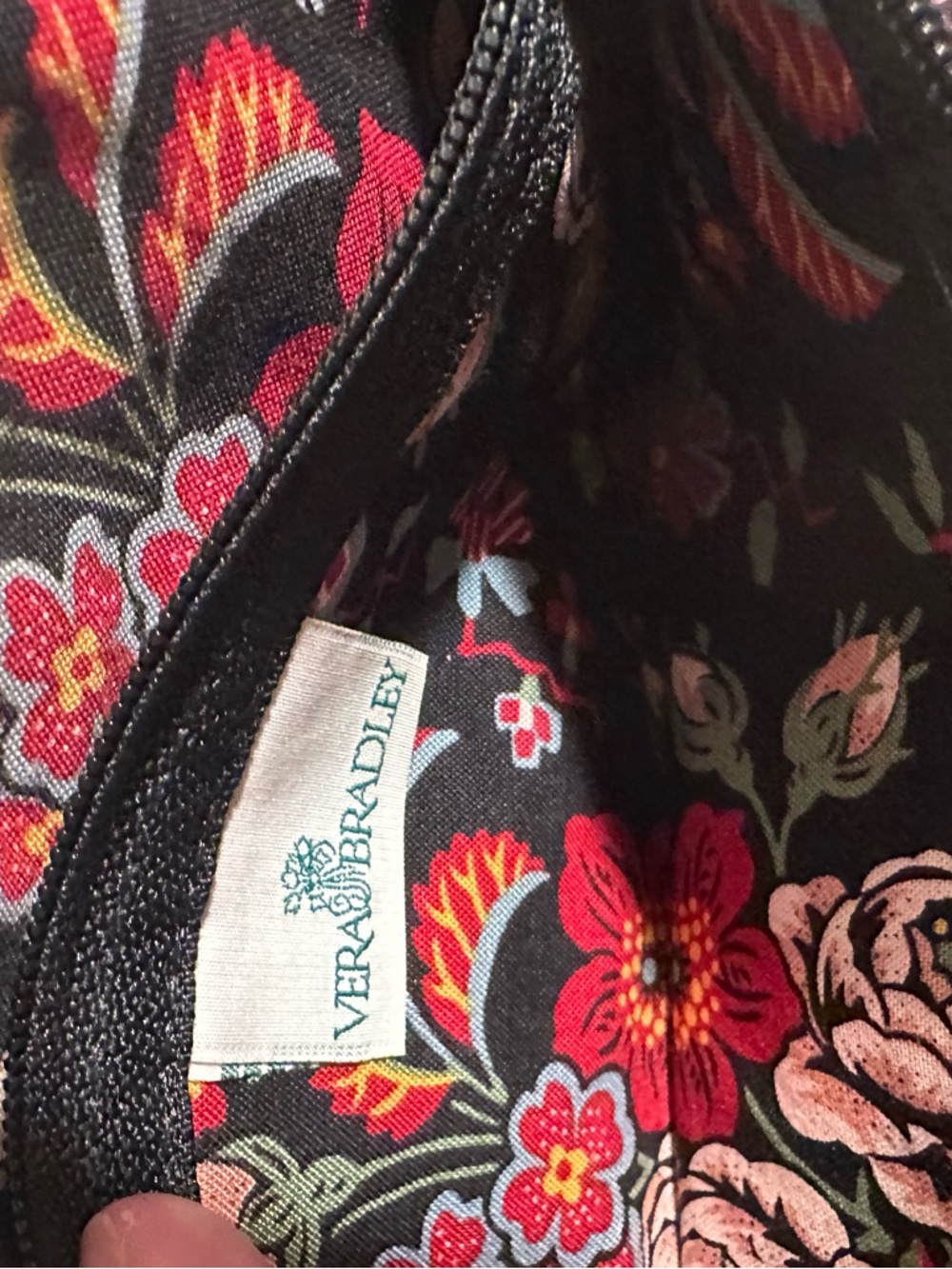 Vintage Vera Bradley Anastasia Floral Crossbody Black Red Roses Wallet Mini Bag - Picture 2 of 16